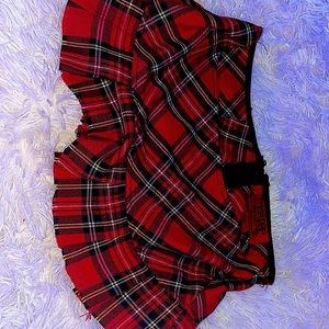 Red platted Tripp skirt